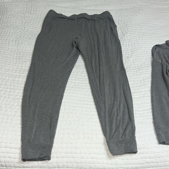 Like New- Soma Wknd Zip Hoodie M & Sweatpants Jogger L Lounge Sweatsuit Set SOFT - Picture 7 of 11